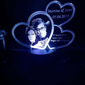 Led lampa sa slikom u obliku srca idealno za valentinovo