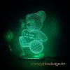 Unikatna 3D LED lampa s motivom mede i personaliziranom porukom, savršen poklon za djecu, bebe i posebne prilike.