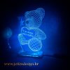 Unikatna akrilna 3D lampa s motivom mede, personalizirana imenom i porukom po želji – savršen poklon za djecu i posebne prilike.