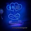 Unikatna 3D LED lampa s fotografijom u srcu, imenima i simbolom beskonačnosti – savršen poklon za voljene osobe.