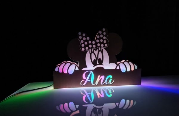 Drvena personalizirana lampa