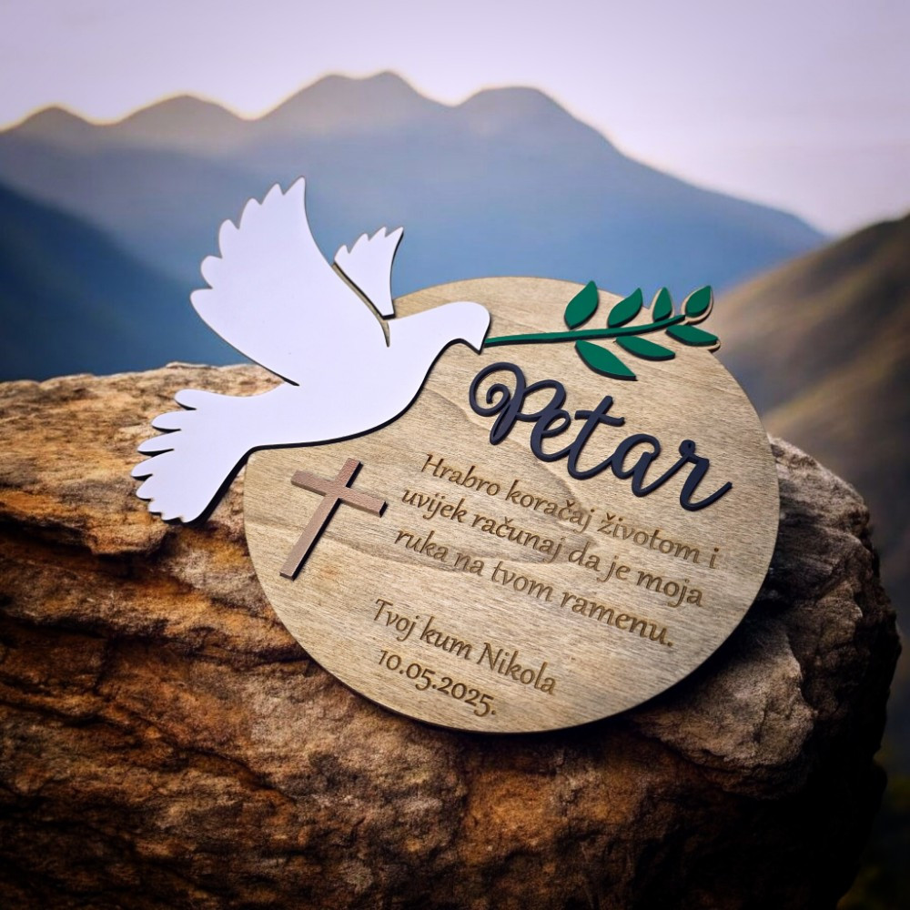 Personalizirana dekoracija s imenom za prvu pričest, savršen poklon od kuma ili kume.