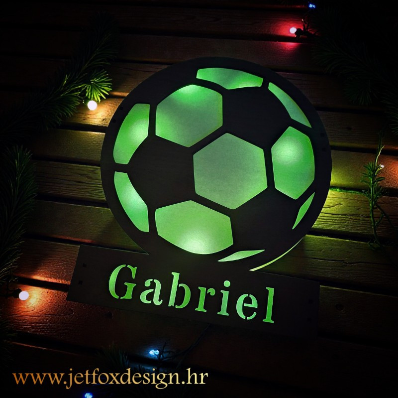 Drvena noćna lampa za bebe i malu djecu, s personaliziranim imenom i toplim svjetlom za sigurnost.