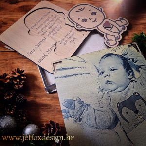 Unikatna pitalica za kumstvo s motivom bebe dječaka, personaliziranom porukom i slikom slavljenika.