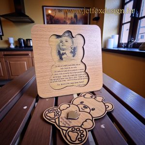 Kako postaviti pitanje Hoćeš li biti moja kuma? Sa ovom unikatnom pitalicom, drvenom čestitkom u obliku medvjedića s mašnom