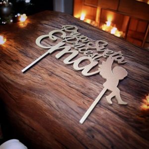 Topper za Prvu pričest s anđelom i imenom djeteta na torti – tražite li simboličan ukras za svečani dan Prve pričesti?