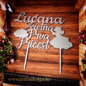 Toper za tortu za Prvu pričest s imenom, malim anđelom čuvarom i oblakom – tražite li nježnu i simboličnu dekoraciju za pričest?