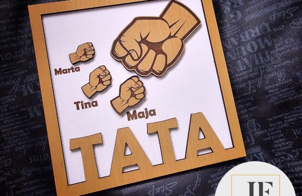 poklon za oca i tatu. drvena dekoracija sa stopalima djece i oca
