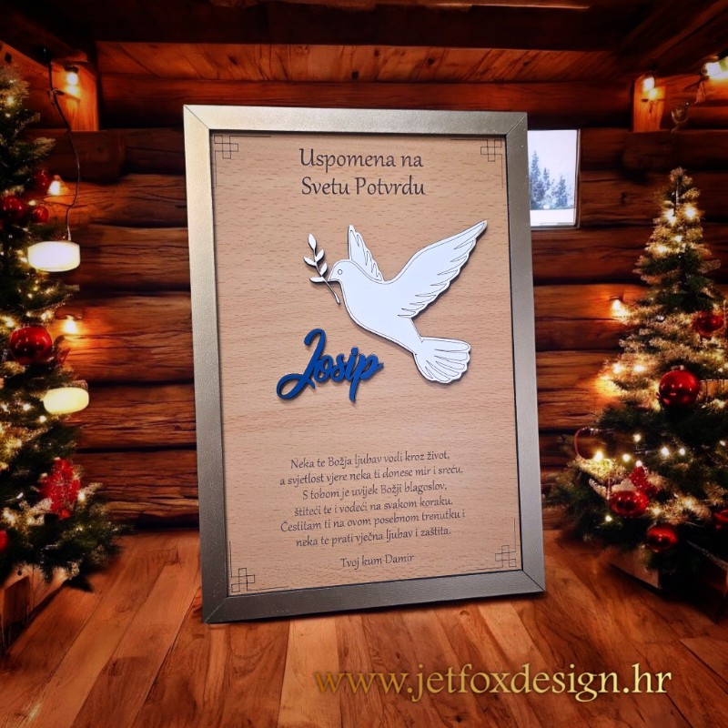 Dekorativni okvir s personaliziranim elementima, golubicom i posvetom, savršen dar za krizmu.