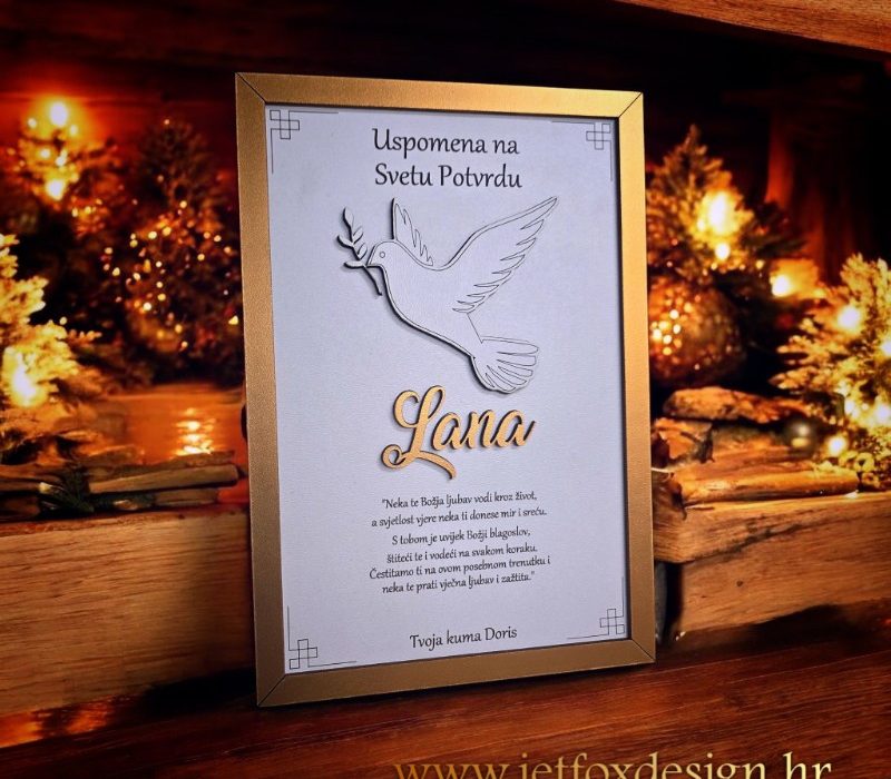 Personalizirana uspomena na Svetu Potvrdu s imenom krizmanika, motivom golubice i psalmom, idealan poklon od kumova.