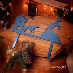 Topper za tortu s lovačkom scenom – lovac s puškom, pas u stavu i jelen, savršen za strastvene lovce.