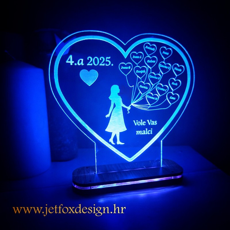 Akrilna lampa s motivom učiteljice i balonima s imenima djece – tražiš li poseban poklon za učiteljicu na kraju školske godine?
