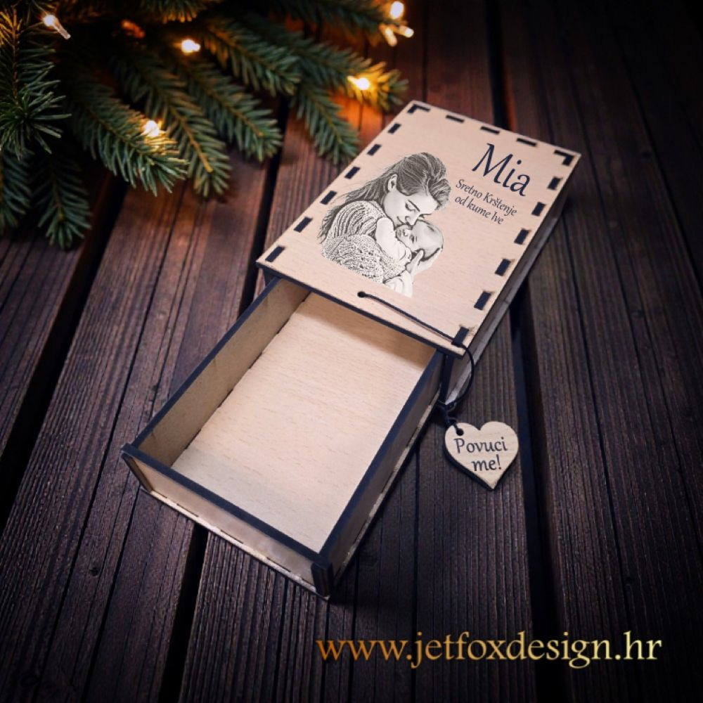 Što pokloniti kumi ili kumu – personalizirana kutijica s fotografijom i posvetom za darivanje novca