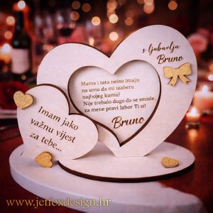 Personalizirana drvena čestitka za pitanje želiš li biti moj kum s emotivnom porukom – što pokloniti budućem kumu