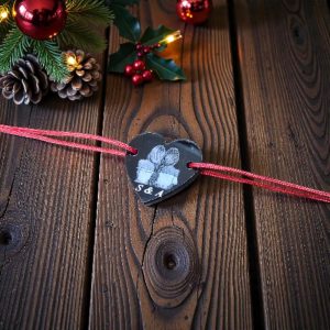 Narukvica s personaliziranom fotografijom i kratkim tekstom, idealna kao poklon za voljenu osobu.