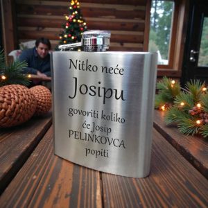 Personalizirana pljoska s imenom i šaljivim tekstom, originalan i fora poklon za razne prigode