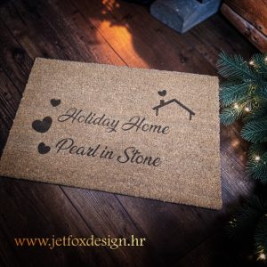 Otirač s personaliziranim tekstom izrađen prema vašim željama kao jedinstven ukras ulaza. Želite otirač s vlastitom porukom?