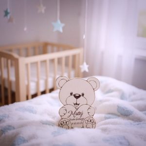 Personalizirana zahvalnica medvjedić s imenom djeteta – što pokloniti gostima na krštenju?