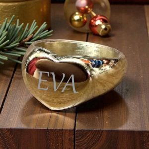 Zlatni prsten u obliku srca s imenom, emotivan i elegantan poklon za djevojku ili ženu.