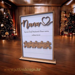 Poklon za baku u obliku drvene slagalice s imenima i posvetom – želiš li trajnu uspomenu koja ima značenje?