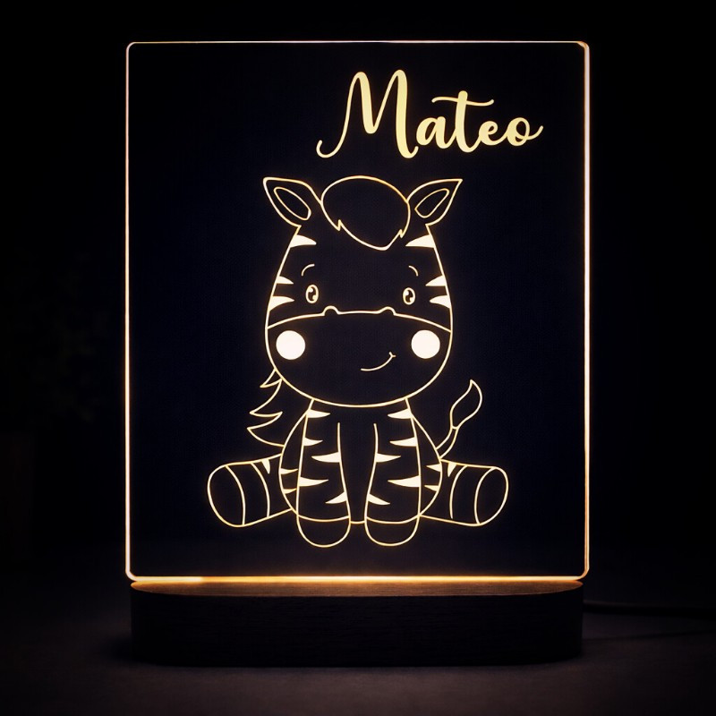 Akrilna lampa s 3D efektom i motivom zebre s imenom – tražiš li moderan i razigran poklon za dječju sobu?