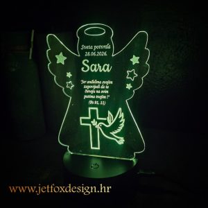 Akrilna LED lampa s 3D efektom u obliku anđela, personaliziranim imenom i posvetom, idealan poklon za krštenje, prvu pričest i krizmu.