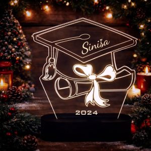 Personalizirana lampa za promociju s kapom i diplomom, imenom i tekstom – tražiš li poklon koji obilježava veliki uspjeh?