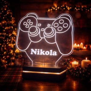 Personalizirana LED lampa PlayStation s imenom, savršen detalj za gaming kutak – tražiš li poklon za pravog gamera?