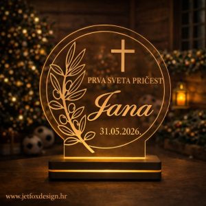 Akrilna 3D lampa za Prvu svetu pričest s križem, maslinovom grančicom i imenom po želji – tražiš li poseban poklon za pričest?