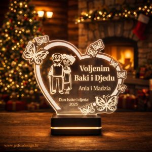 Personalizirana LED lampa u obliku srca s natpisom Voljenim Baki i Djedu, ilustracijom bake i djeda te imenima unuka – tražiš li dirljiv poklon za baku i djeda?