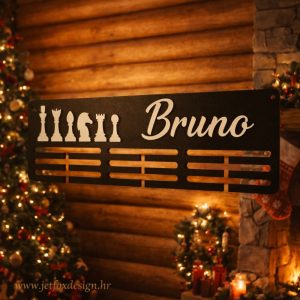 Personalizirani držač za medalje s imenom Bruno i motivom šahovskih figura – tražite poseban poklon za mladog šahista?