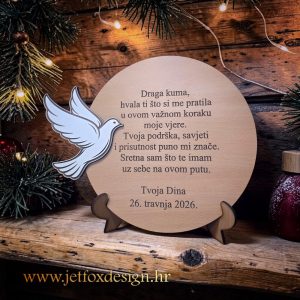 Tražite trajnu uspomenu za kumu? Personalizirana drvena zahvalnica za Prvu pričest s gravurom.