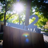 Želite uredan i moderan ulaz? Personalizirani kućni broj daje prostoru završni dodir elegancije.